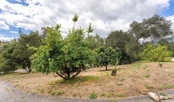 2557 Live Oak Park Rd, Fallbrook, CA 92028
