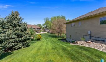 608 N Riverwood Cir, Brandon, SD 57005