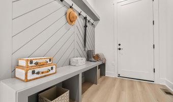 1905 N TAYLOR St, Arlington, VA 22207