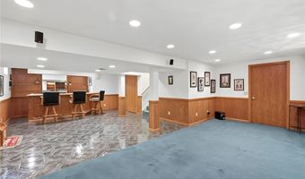 3 Connor Ln, Barrington, RI 02806