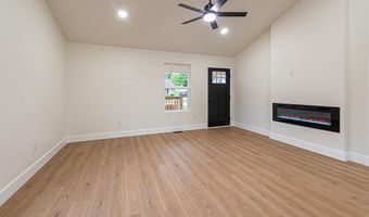 135 Short St, Athens, TN 37303