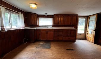 351 Owl St, Campton, NH 03223