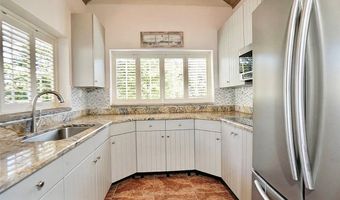 948 Little Coal River Rd, Alum Creek, WV 25003