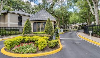 1055 KENSINGTON PARK Dr 205, Altamonte Springs, FL 32714
