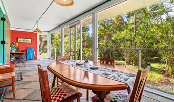 1896 KALANIANAOLE St, Hilo, HI 96720