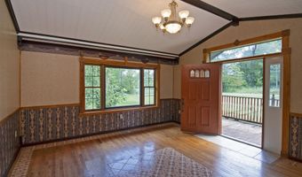 213 Patterson Creek Dr, Alderson, WV 24910