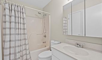33 Eagle Rock Hl 33, Bethel, CT 06801