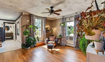 48 6th St, Bangor, ME 04401
