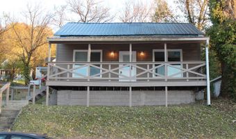 137 W Conwell St, Aurora, IN 47001