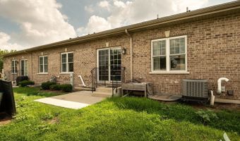544 N Woodland Ct, Addison, IL 60101