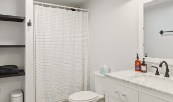 5230 Laubert Rd, Atwater, OH 44201