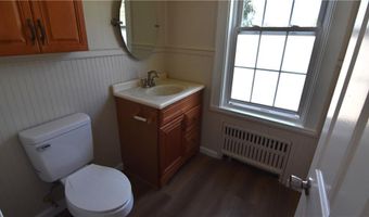 144 Woonsocket Hill Road Rd, North Smithfield, RI 02896