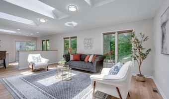 8702 PAPPAS Way, Annandale, VA 22003