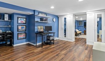 15 E Fairview St, Arlington Heights, IL 60005