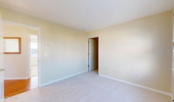 11 Drake Dr, Bayville, NJ 08721