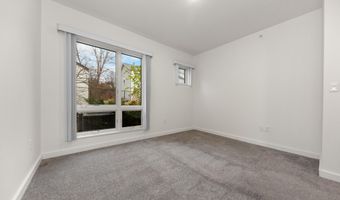 462 W Stadium Blvd, Ann Arbor, MI 48103