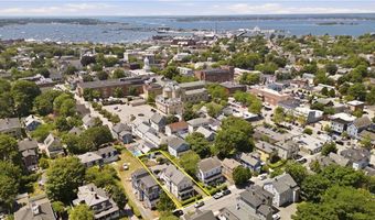 15 Ayrault St, Newport, RI 02840