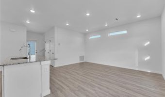 960 Illinois Ave, Bentonville, AR 72713