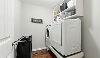 1308 Hideaway Dr, Auburn, IN 46706