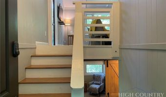 430 Laurel Ridge Rd, Banner Elk, NC 28604