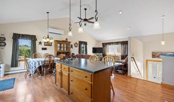 826 S Barnstead Rd, Barnstead, NH 03225