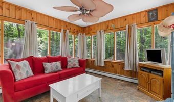 70 Tabor Cir, Albany, NH 03818