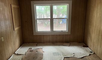 237 12th St, Apalachicola, FL 32320