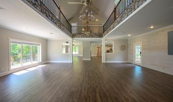 100 Plantation Ln, Batesville, AR 72501