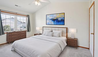2100 Meadow Chase Ln 607, Des Moines, IA 50320