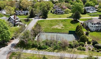 30 Forest Rd W, Bristol, RI 02809