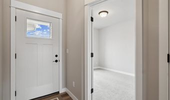 1301 Berkshire Ln, North Liberty, IA 52317
