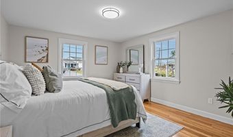 45 Valley View Dr, Cumberland, RI 02864