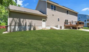 563 Vanderbilt Ave, Bayville, NJ 08721