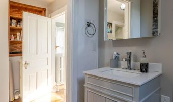 703 13th St, Auburn, NE 68305
