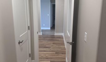 135 S Heritage Way, Andover, KS 67002