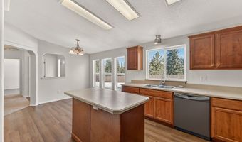 1649 Crown Point Pkwy, Cascade, ID 83611