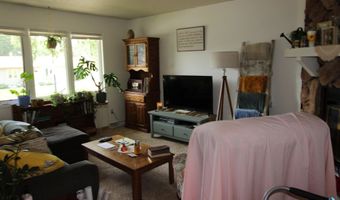208 E Marialane Dr, Brandon, SD 57005