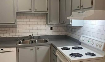 1025 APOLLO BEACH Blvd B, Apollo Beach, FL 33572