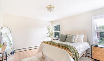 10 East St 207, Cranston, RI 02920