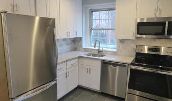 2916 BUCHANAN St S #A2, Arlington, VA 22206