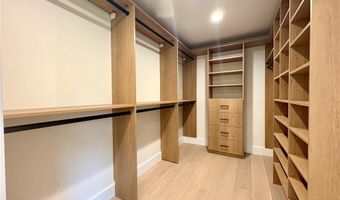 61 Applegate Rd, Cranston, RI 02920