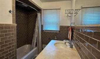 202 Pleasant Ave, Bergenfield, NJ 07621