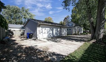 1327 N HARRIMAN St, Appleton, WI 54911
