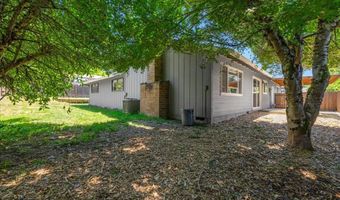 19235 SW OAK St, Aloha, OR 97078