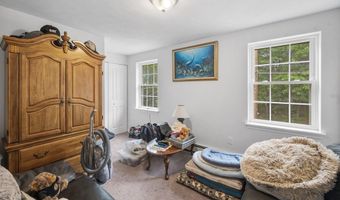 45 Chestnut St, Athol, MA 01331