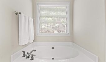 62 Cleburne Pl, Acworth, GA 30101