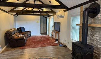 15 Lynwood Dr, Brattleboro, VT 05301