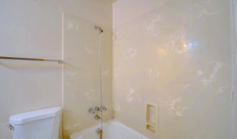 823 La Luz Dr, Belen, NM 87002