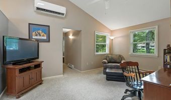 38 Cambridge Rd, Bedford, NH 03110