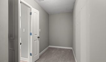 8924 VILLAGE LAKE Ln, Bartlett, TN 38002